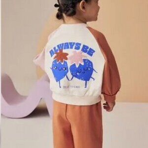 Children's costume for girls and boys